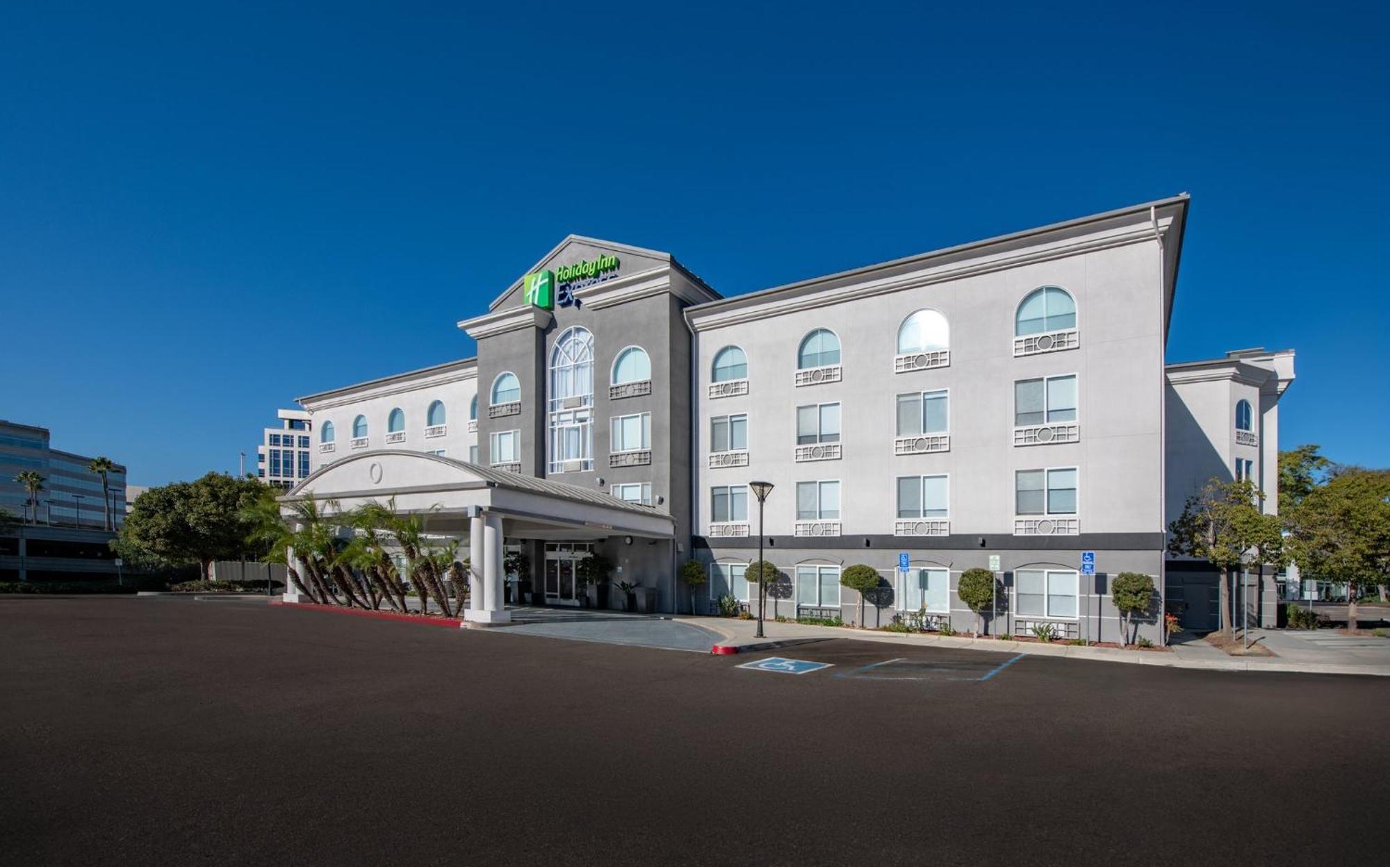 Holiday Inn Express San Diego - Sorrento Valley By Ihg מראה חיצוני תמונה