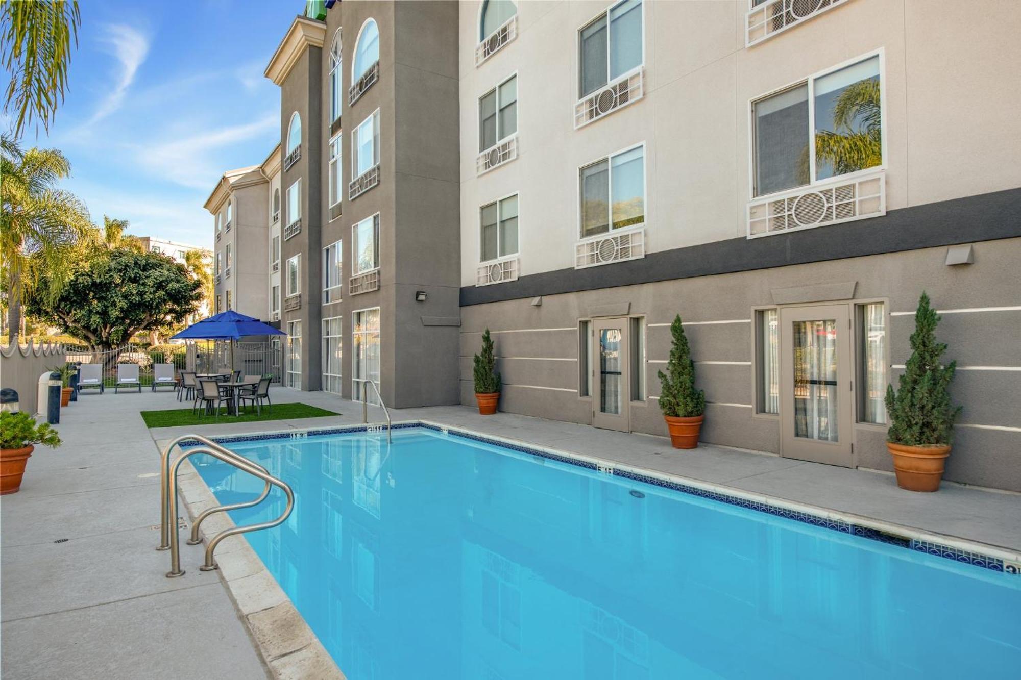 Holiday Inn Express San Diego - Sorrento Valley By Ihg מראה חיצוני תמונה